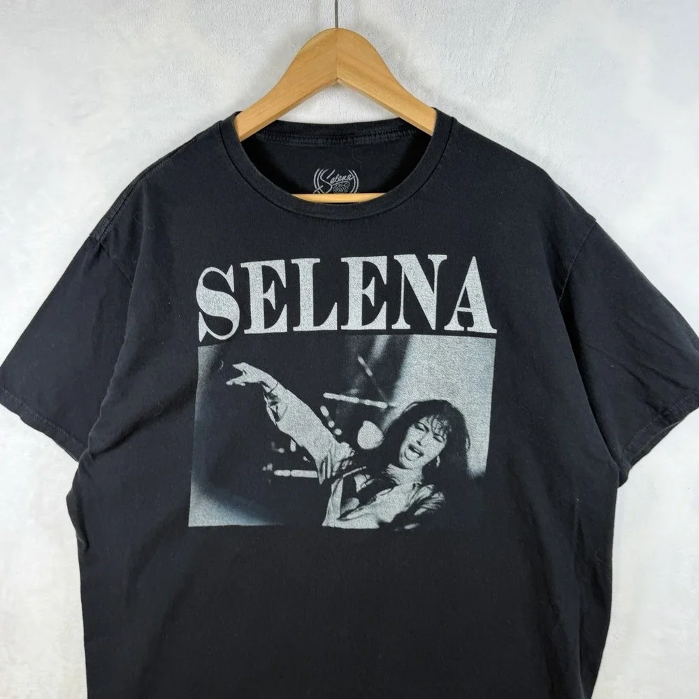 Selena Quintanilla Queen Of Cumbia Graphic T-Shirt Black Tejano Music XL Legend